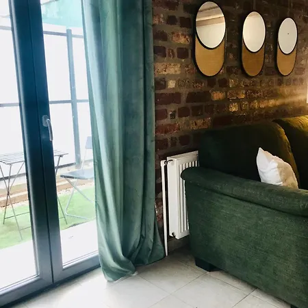 Amos Homes -scarlatescu 27-29 부쿠레슈티