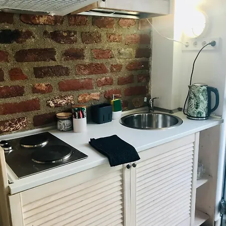 Amos Homes -scarlatescu 27-29 * Bükreş