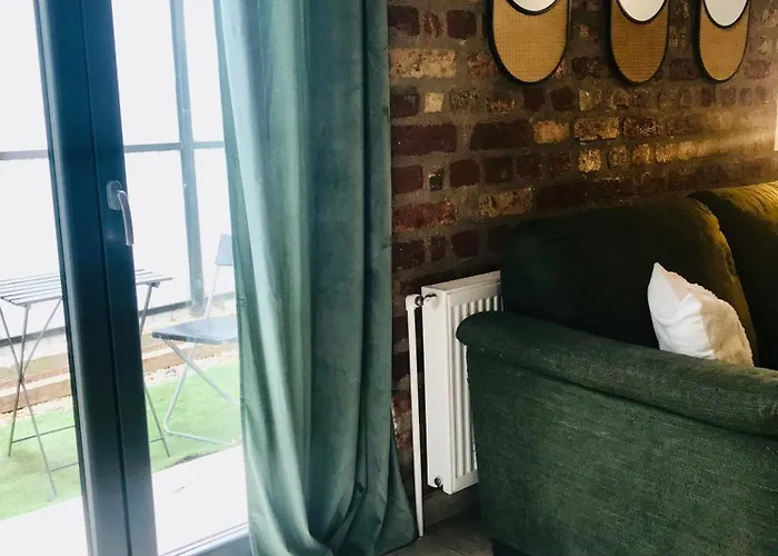 Amos Homes -scarlatescu 27-29 Бухарест