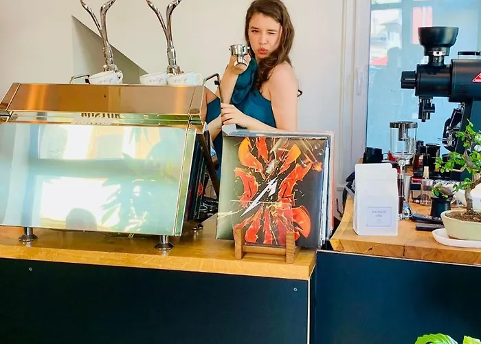 Amos Homes -scarlatescu 27-29 *