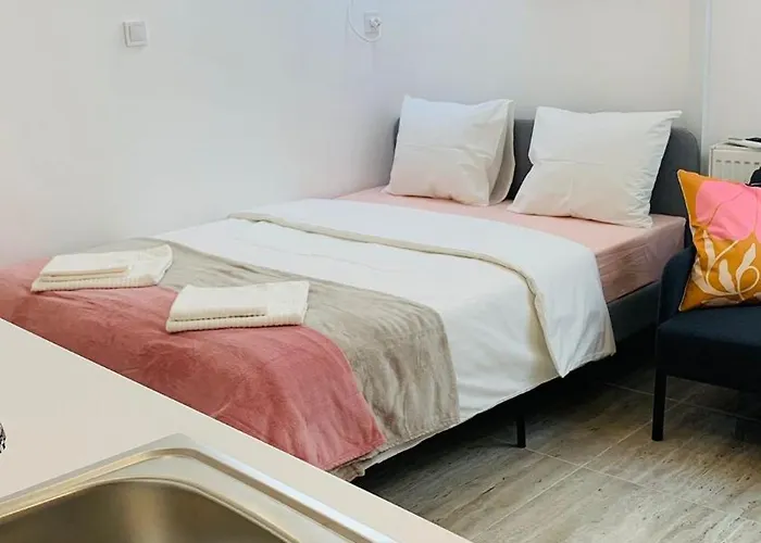 Amos Homes -scarlatescu 27-29 Апартаменти